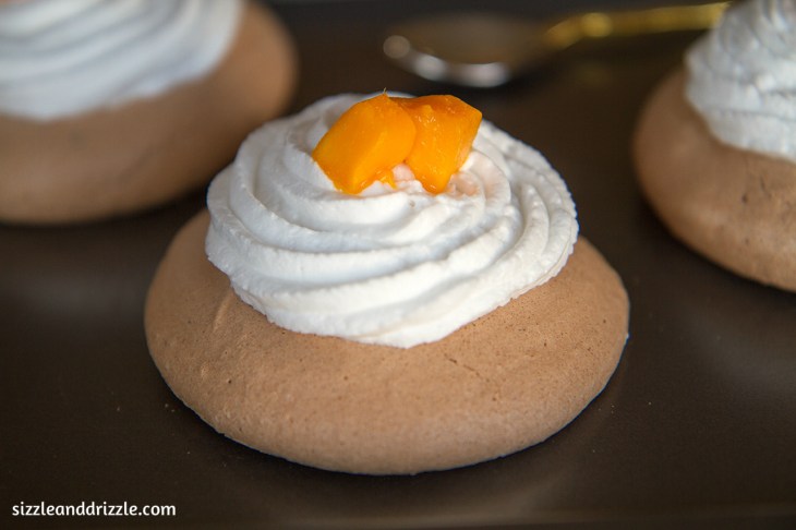 Vacherin with mangoes